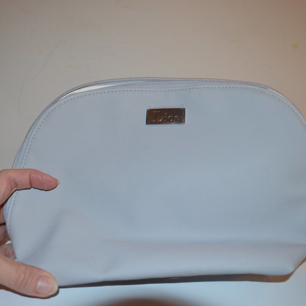 DIOR Beaute` Polyurethane Light Gray Parfums Christian Dior Cosmetic Bag Paris